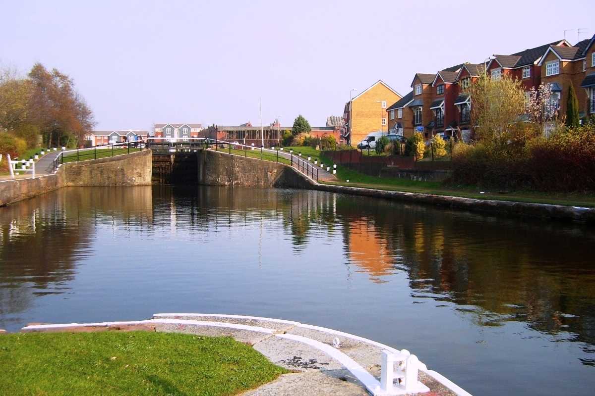 Leeds to Liverpool canal